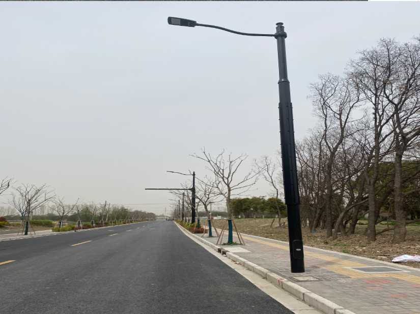 磴口县上海综合杆 太阳能路灯工程